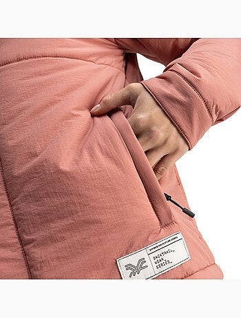 Sobrecamisa de ciclismo gravel com isolamento térmico para mulher