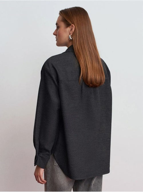 Sobrecamisa de malha oversized de manga comprida dilvin - Kiabi Sobrecamisa de malha oversized de manga comprida dilvin - Kiabi