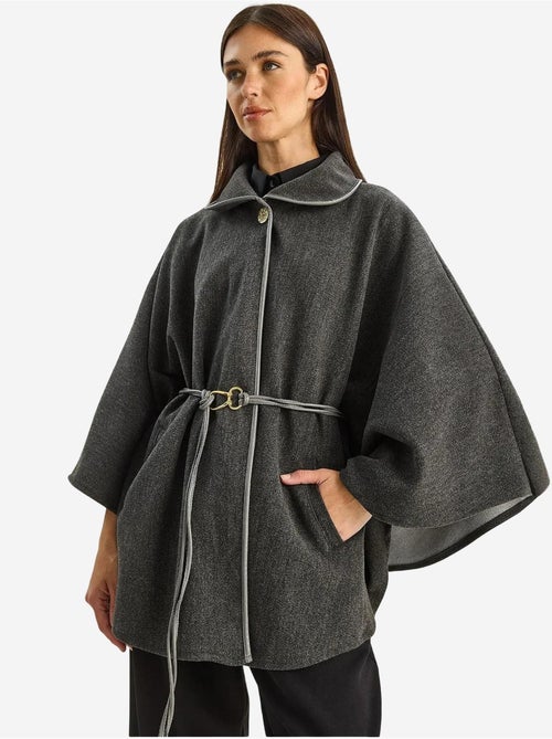 Sobretudo comprido oversized em mistura de lã texturizada com colarinho de casaco lucci - Kiabi Sobretudo comprido oversized em mistura de lã texturizada com colarinho de casaco lucci - Kiabi