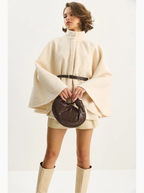 Sobretudo oversized texturizado com fecho de botões lucci - Kiabi Sobretudo oversized texturizado com fecho de botões lucci - Kiabi