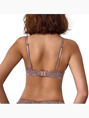 Soutien de mulher taupe poline les petites bombes