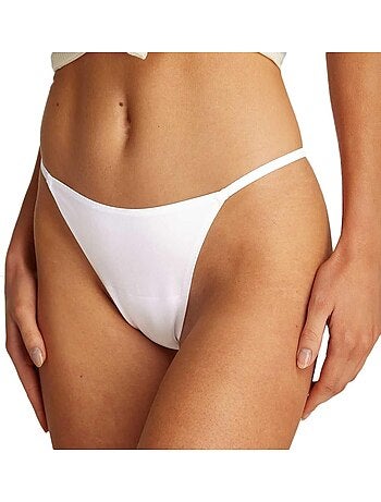 String Calvin Klein Jeans Branco para Mulher LV00QF8086