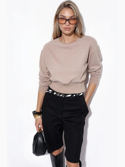 Suéter cropped canelado feminino com gola careca busem - Kiabi Suéter cropped canelado feminino com gola careca busem - Kiabi