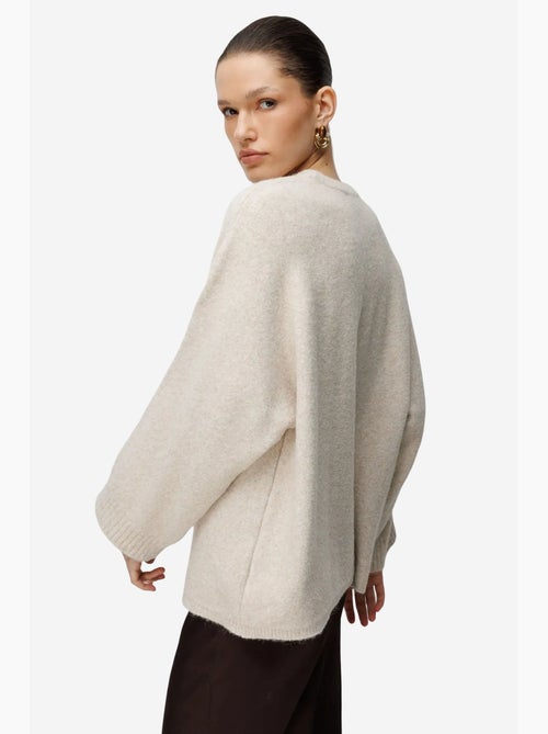 Suéter oversized feminino com gola careca mixray - Kiabi Suéter oversized feminino com gola careca mixray - Kiabi