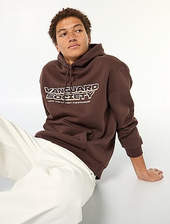 Sweat com capuz com inscrição na frente e atrás