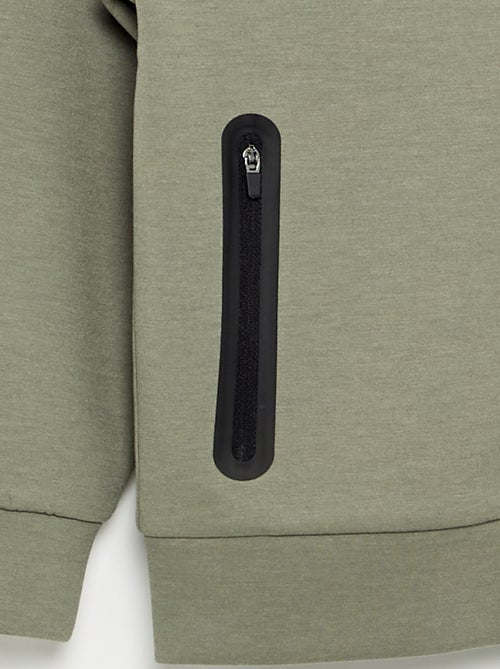 Sweat com capuz e fecho, com 2 bolsos com fecho - Kiabi Sweat com capuz e fecho, com 2 bolsos com fecho - Kiabi