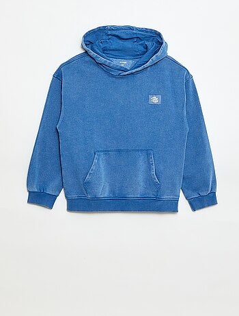 Sweat com capuz efeito desbotado