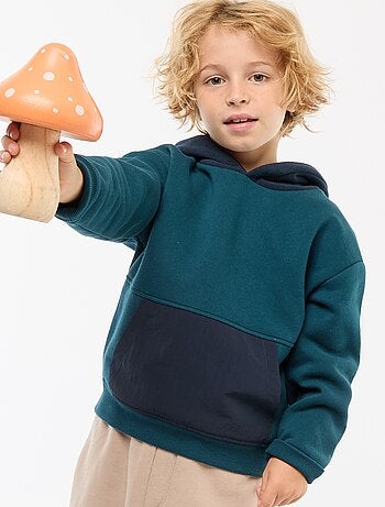 Sweat com capuz folgado em polar