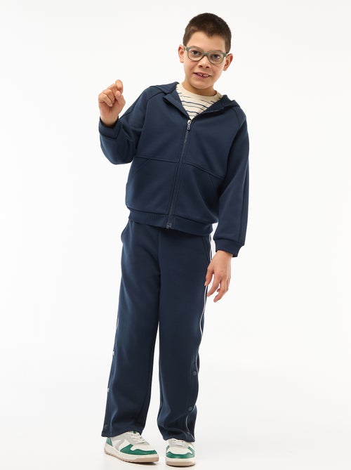 Sweat com fecho e capuz - coleção fácil de vestir - Kiabi Sweat com fecho e capuz - coleção fácil de vestir - Kiabi