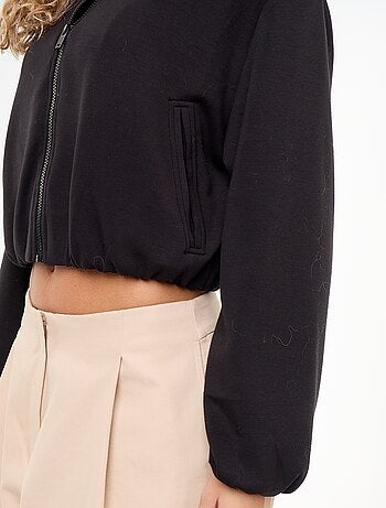 Sweat com fecho e gola de camisa
