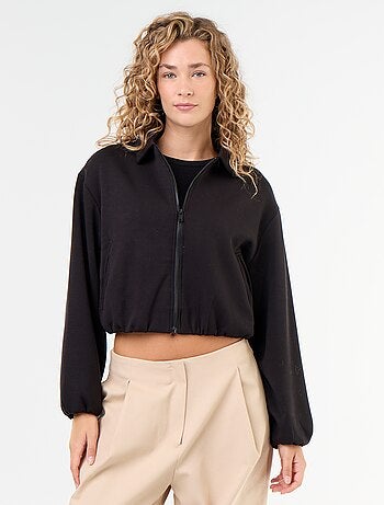 Sweat com fecho e gola de camisa