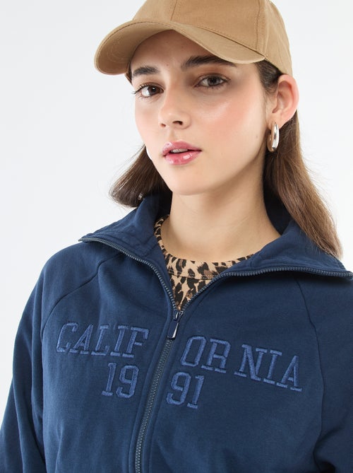 Sweat Curto com Zíper e Mensagem Bordada - Kiabi