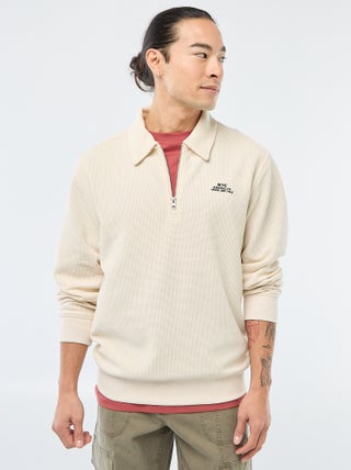 Sweat em material texturizado