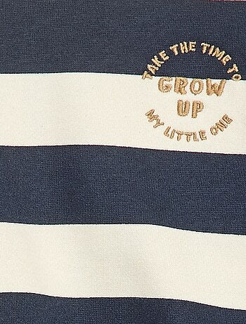 Sweat em moletom bordado