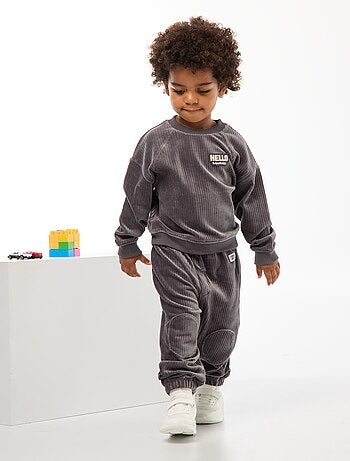 Sweat em veludo cotelê