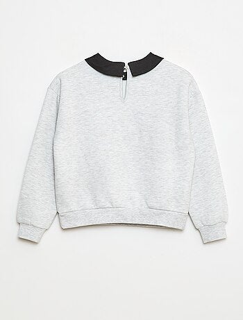 Sweat folgado com gola com strass