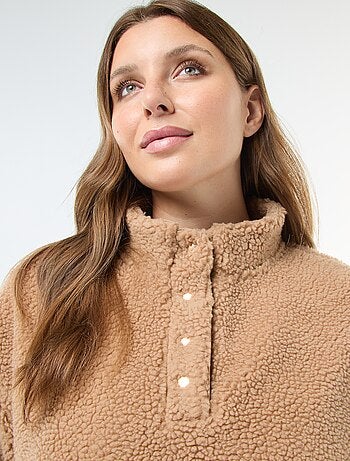 Sweat gola alta com efeito carneirinho