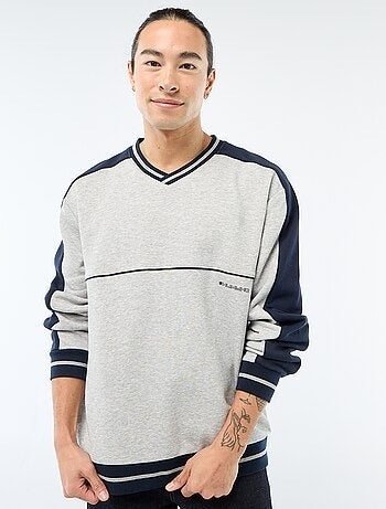 Sweat gola V em french terry