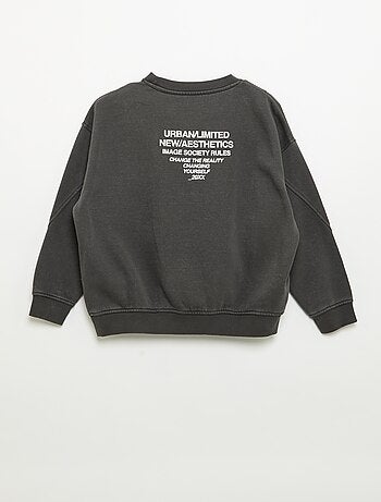Sweat largo com recortes e bolso no peito