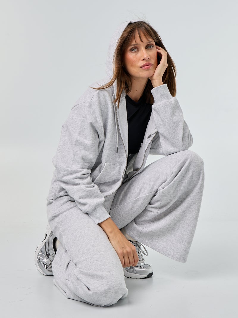 Sweatshirt básico em moletão leve Cinza - Kiabi