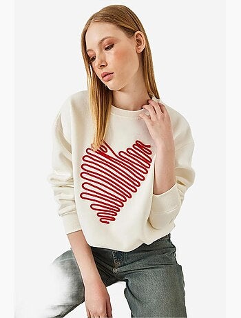 Sweatshirt bordada com coração lucci