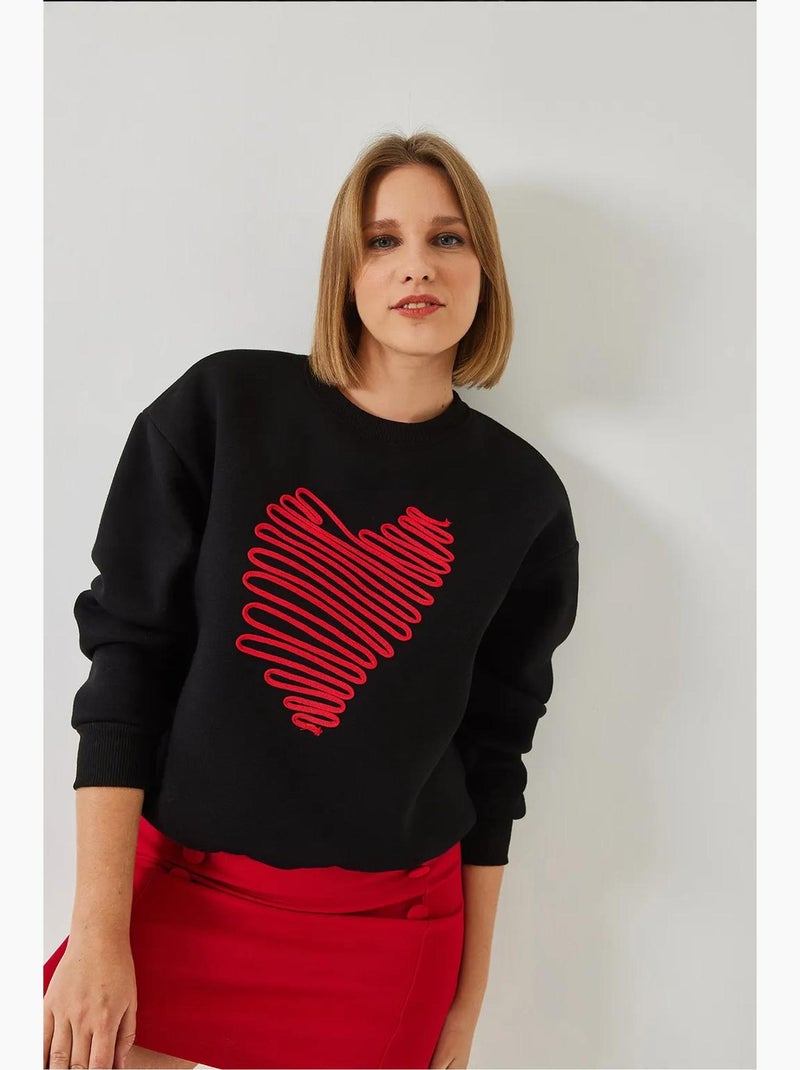 Sweatshirt bordada com coração lucci Preto - Kiabi