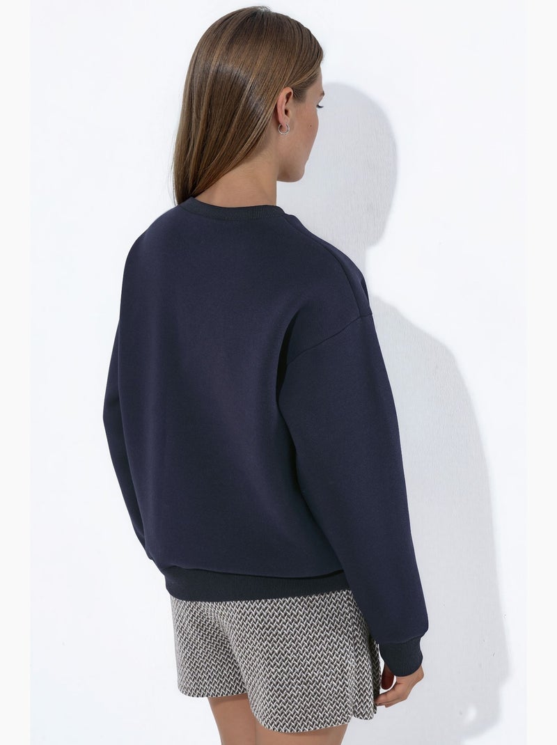 Sweatshirt bordada com decote redondo hiccup Azul-marinho - Kiabi
