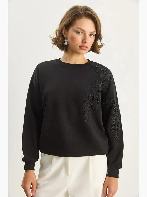 Sweatshirt bordada com gola redonda e manga comprida lucci - Kiabi Sweatshirt bordada com gola redonda e manga comprida lucci - Kiabi