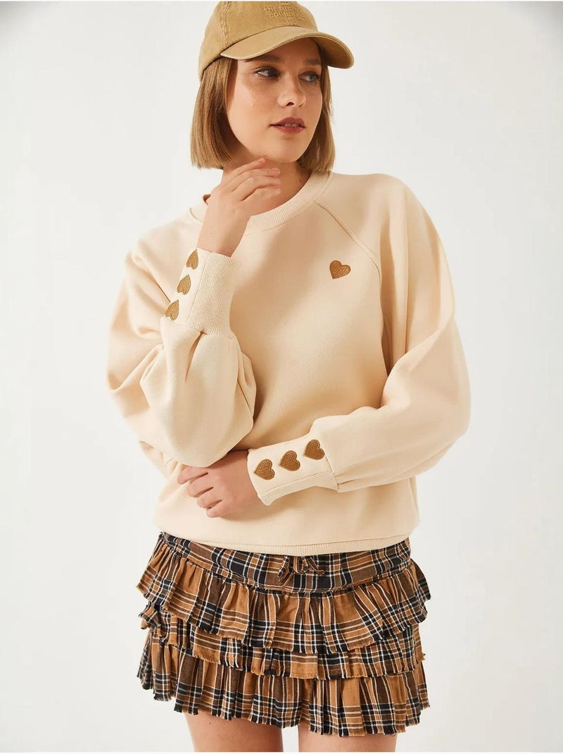 Sweatshirt bordada de gola redonda e manga comprida lucci Bege-argila - Kiabi