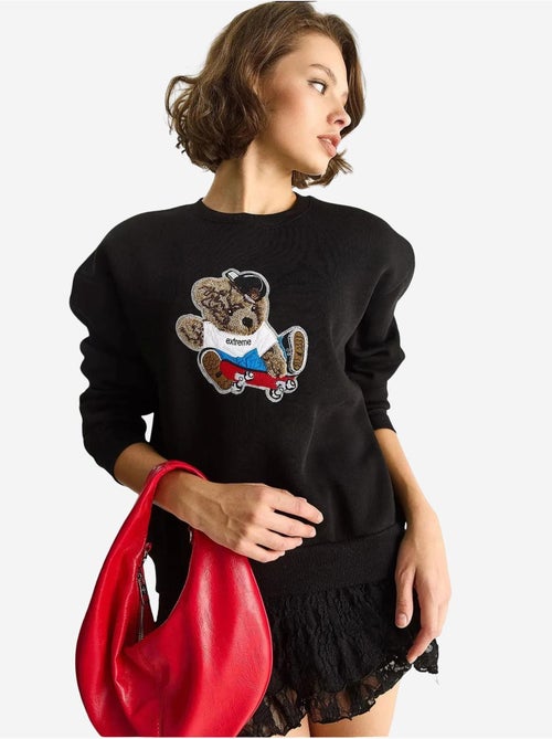 Sweatshirt bordada de gola redonda e manga comprida lucci - Kiabi Sweatshirt bordada de gola redonda e manga comprida lucci - Kiabi