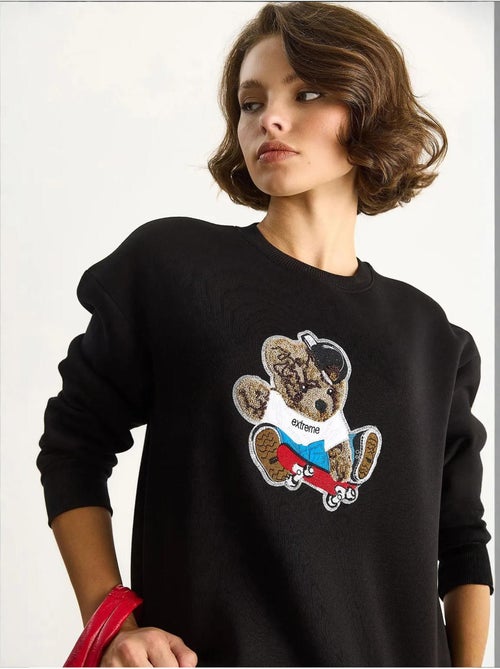 Sweatshirt bordada de gola redonda e manga comprida lucci - Kiabi Sweatshirt bordada de gola redonda e manga comprida lucci - Kiabi