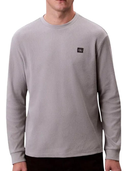 Sweatshirt calvin klein jeans cinzento para homem com emblema waffle - Kiabi Sweatshirt calvin klein jeans cinzento para homem com emblema waffle - Kiabi