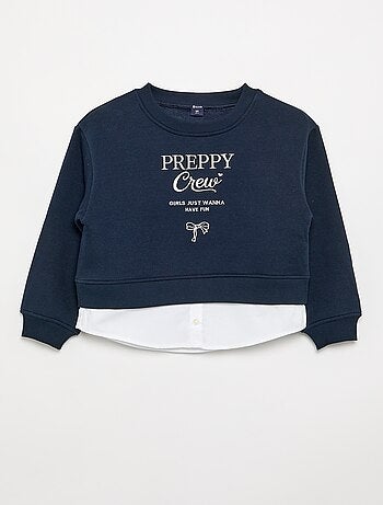 Sweatshirt com base de camisa integrada e bordado no peito