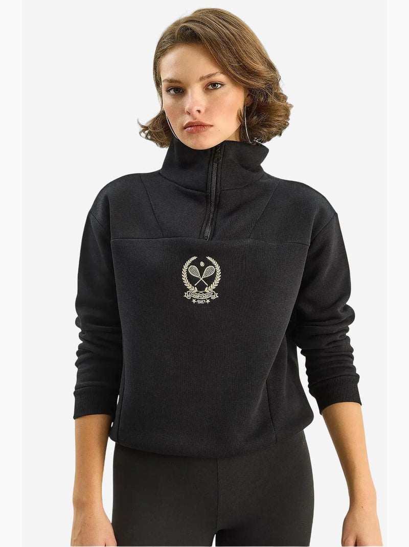 Sweatshirt com bordado e gola com fecho lucci Preto - Kiabi
