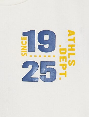 Sweatshirt com capuz e estampa