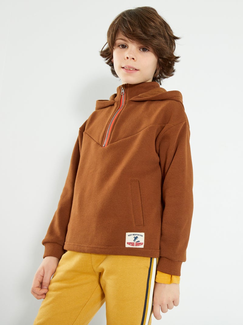 Sweatshirt com capuz e fecho CASTANHO - Kiabi