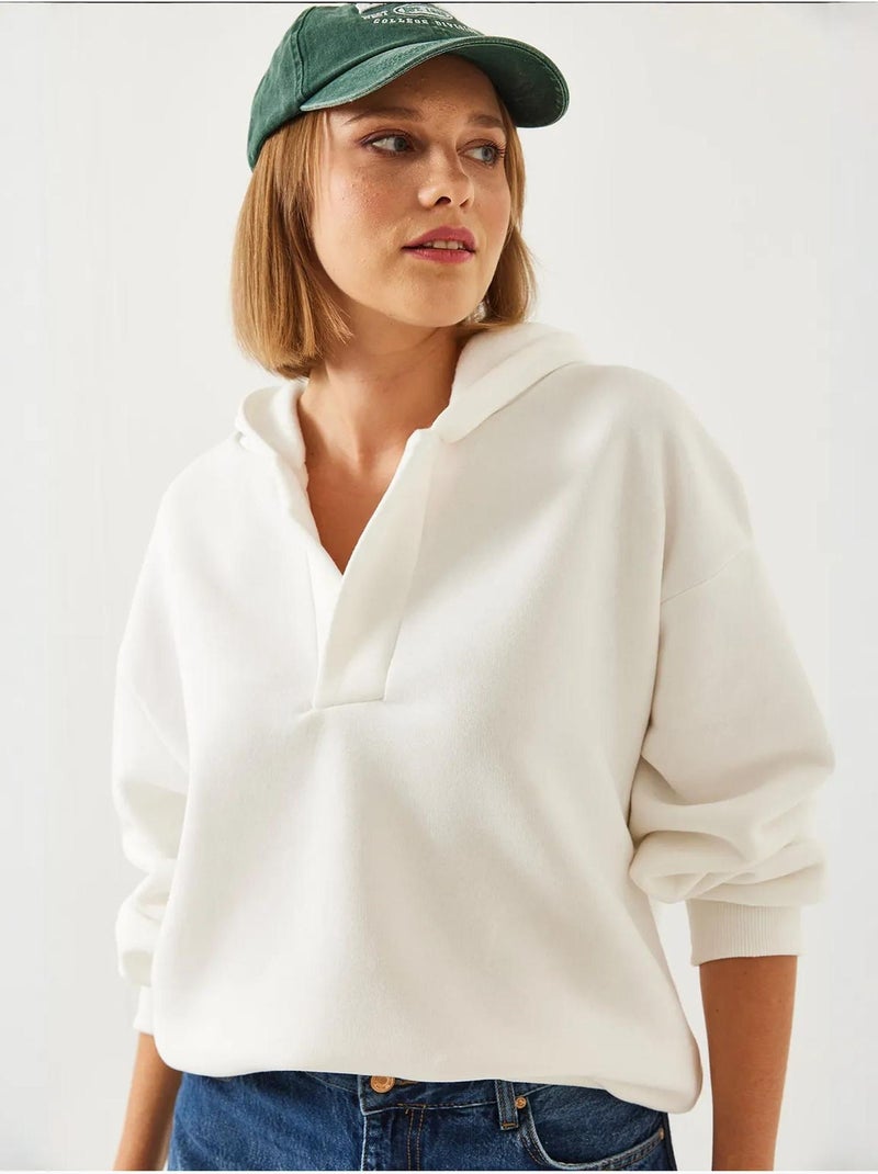 Sweatshirt com capuz e gola em v lucci Branco - Kiabi