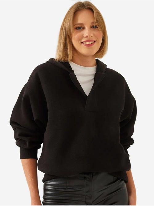 Sweatshirt com capuz e gola em v lucci - Kiabi Sweatshirt com capuz e gola em v lucci - Kiabi
