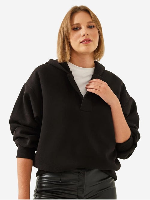 Sweatshirt com capuz e gola em v lucci - Kiabi Sweatshirt com capuz e gola em v lucci - Kiabi