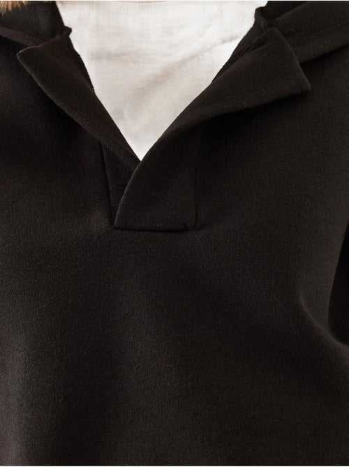 Sweatshirt com capuz e gola em v lucci - Kiabi Sweatshirt com capuz e gola em v lucci - Kiabi
