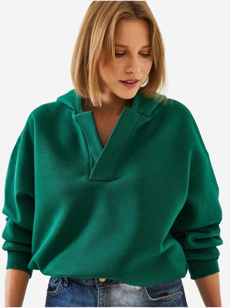 Sweatshirt com capuz e gola em v lucci Verde - Kiabi