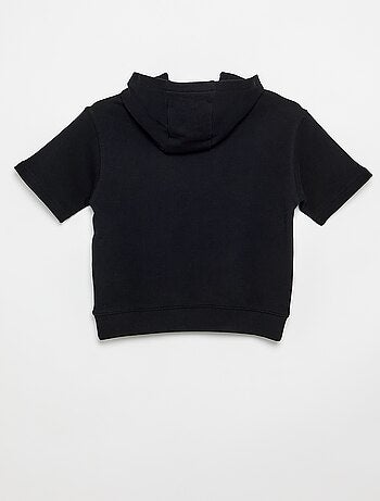 Sweatshirt com capuz e mangas curtas