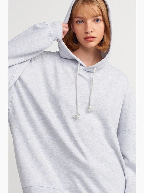 Sweatshirt com capuz em algodão oversized dilvin - Kiabi Sweatshirt com capuz em algodão oversized dilvin - Kiabi