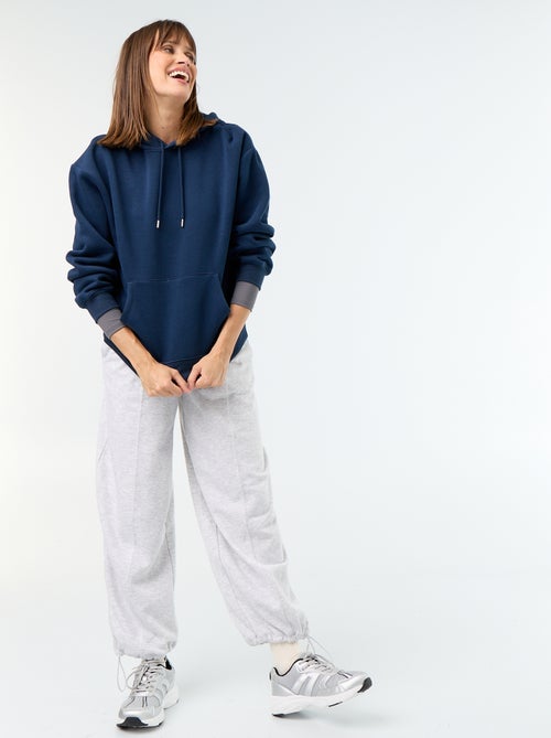 Sweatshirt com capuz lisa e bolso canguru - Kiabi
