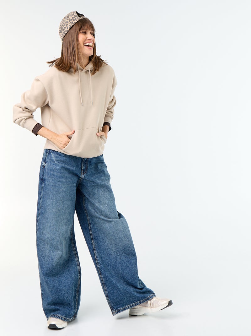 Sweatshirt com capuz lisa e bolso canguru Bege - Kiabi