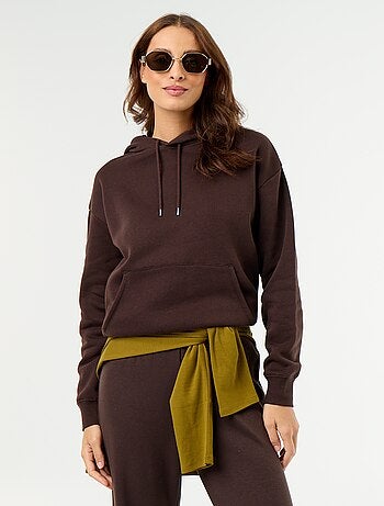 Sweatshirt com capuz lisa e bolso canguru