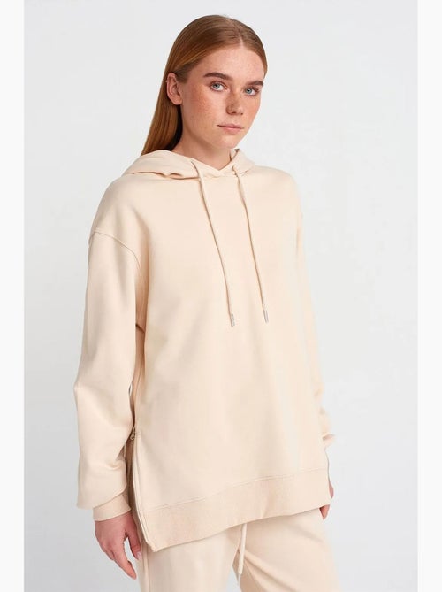 Sweatshirt com capuz oversized em algodão com fecho frontal dilvin - Kiabi Sweatshirt com capuz oversized em algodão com fecho frontal dilvin - Kiabi