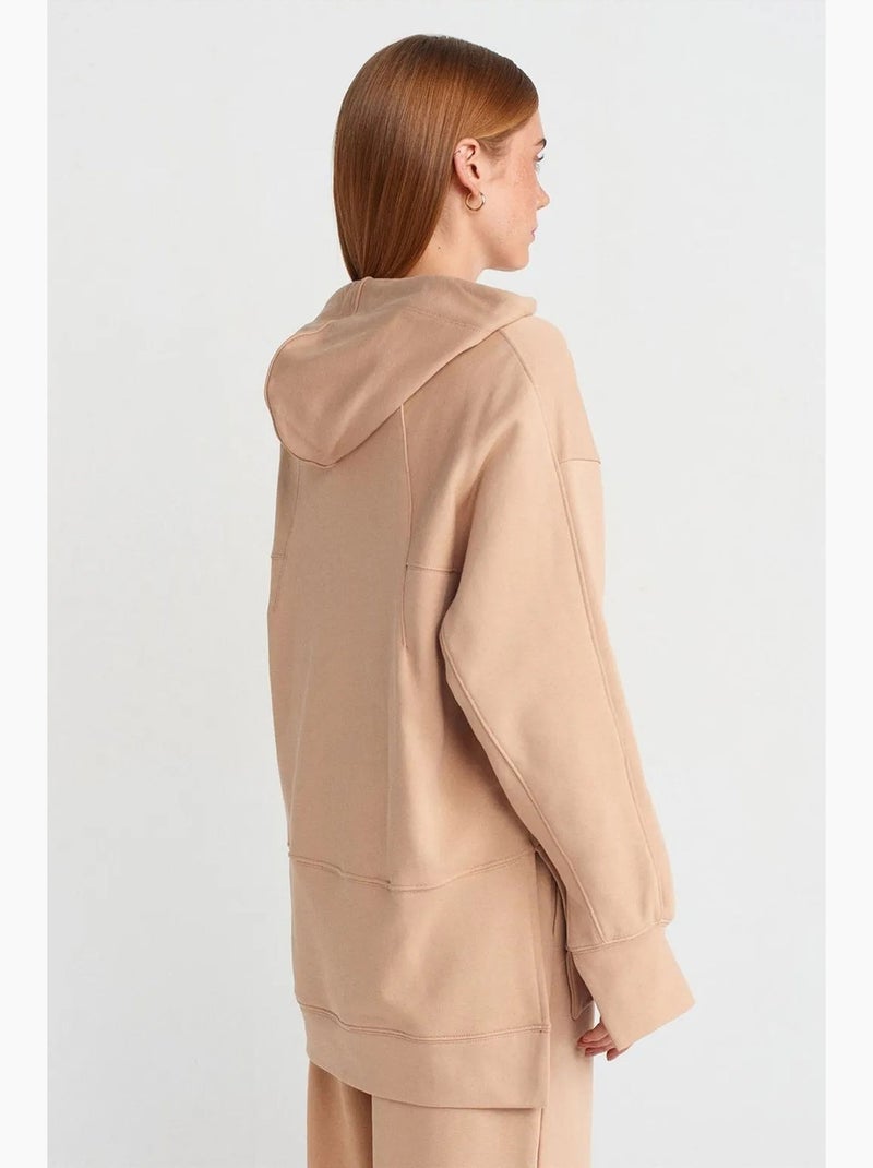Sweatshirt com capuz oversized em algodão com racha dilvin Bege-argila - Kiabi