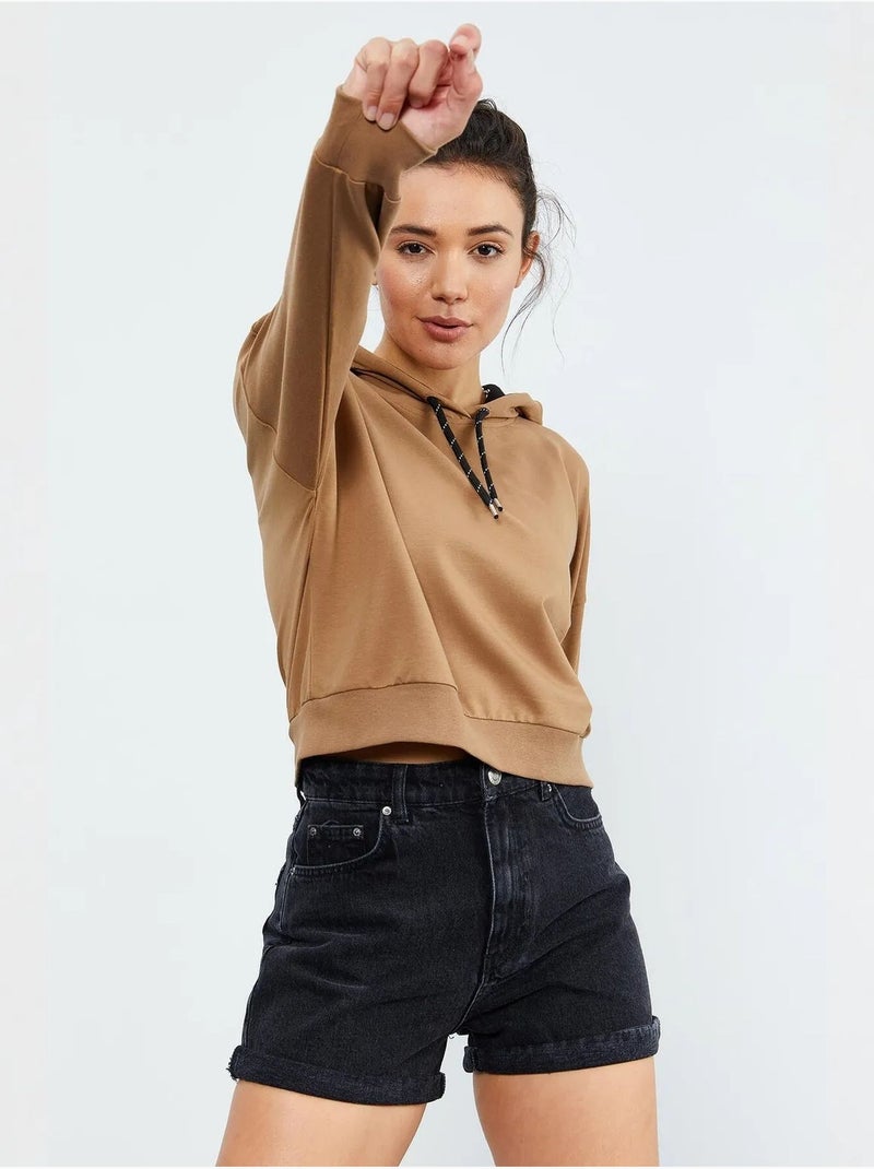 Sweatshirt com capuz relaxed com detalhe de atilho tommy Camelo - Kiabi