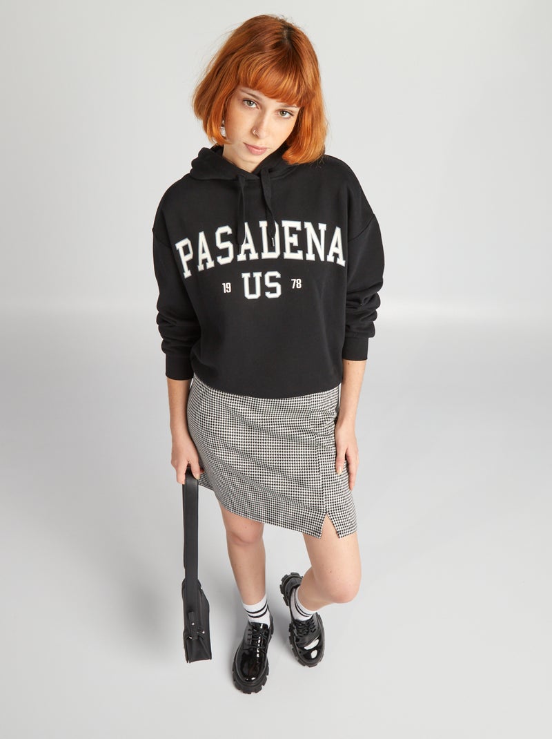 Sweatshirt com capuz tipo campus PRETO - Kiabi